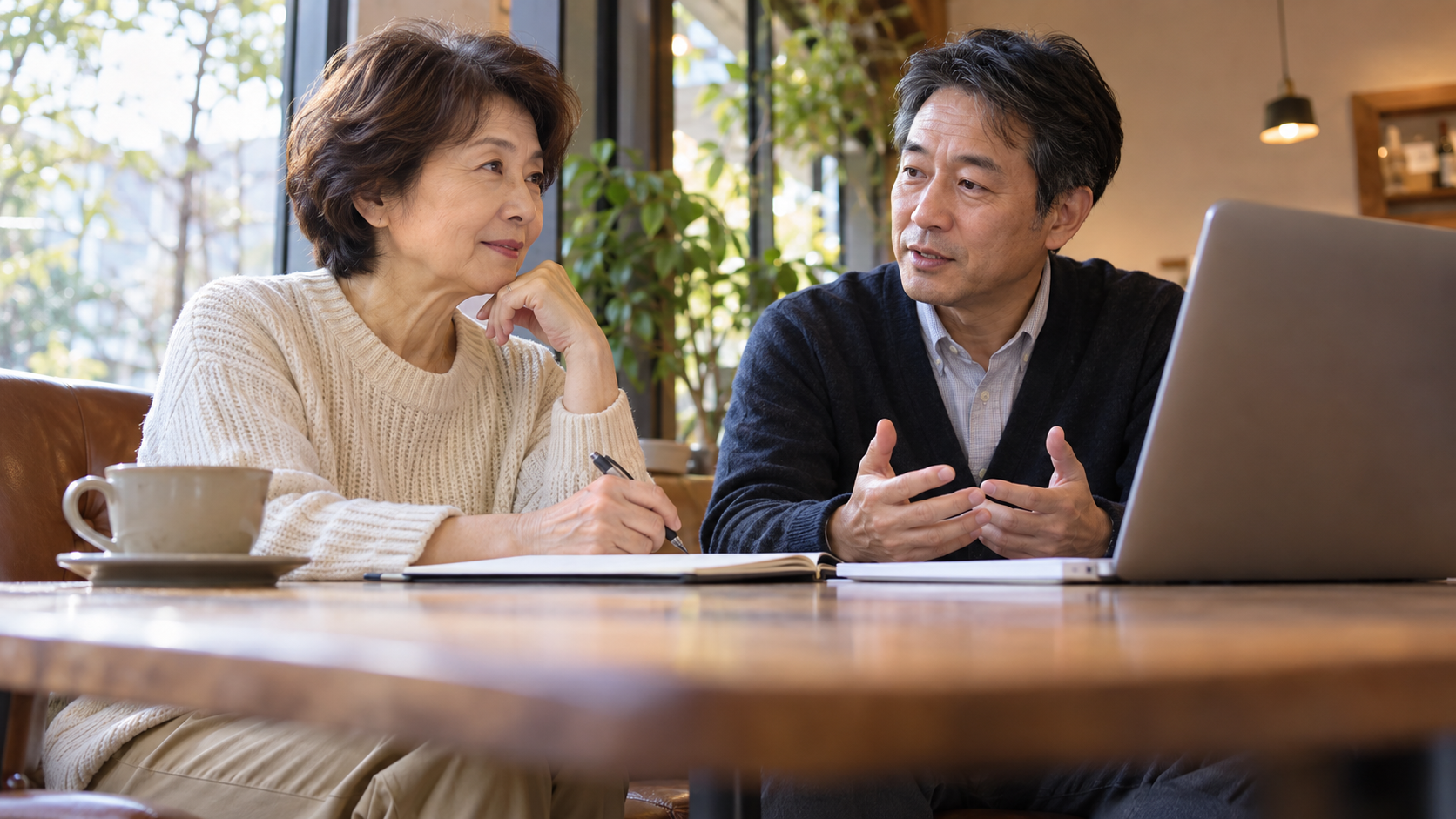 会議の効率化とは?報告・相談・決定を分ける進め方を相談・確認するイメージ